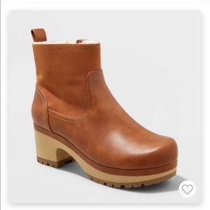 NWT Target Women’s Maisie Clog Boot by Universal Thread in Cognac, Sz. 10